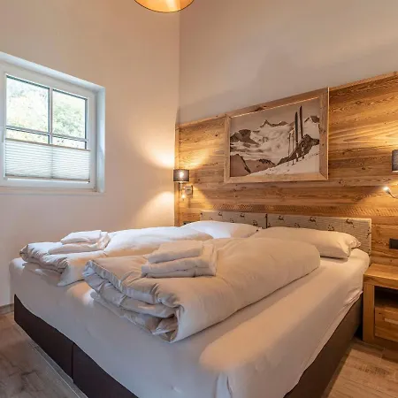 Holiday home Luxury With Sauna, Near A Swimming Uttendorf